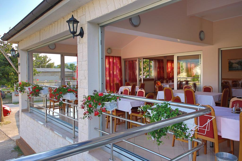 Guest Accommodation Slapovi Krke Lozovac Exteriör bild