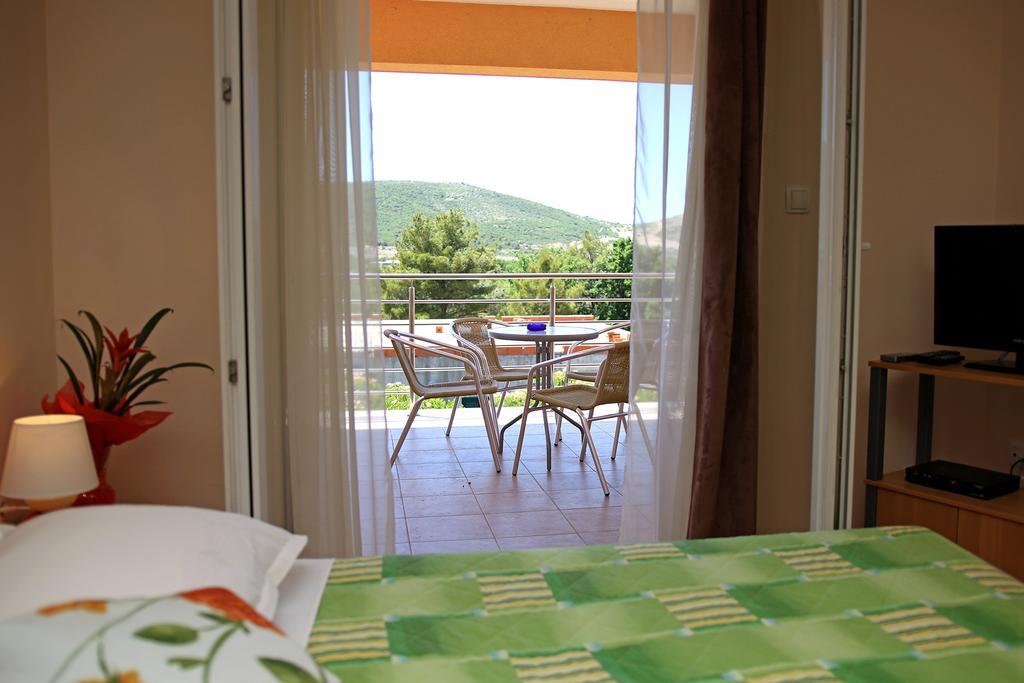 Guest Accommodation Slapovi Krke Lozovac Rum bild