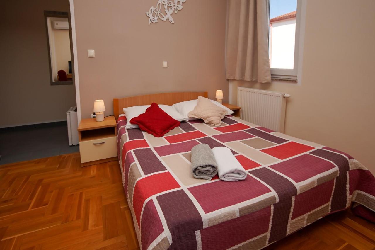 Guest Accommodation Slapovi Krke Lozovac Exteriör bild